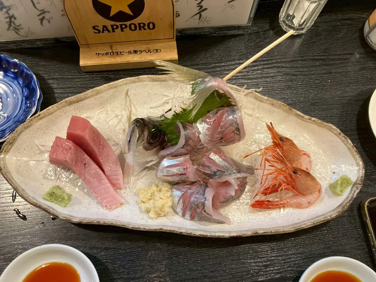 新鮮な魚の刺身